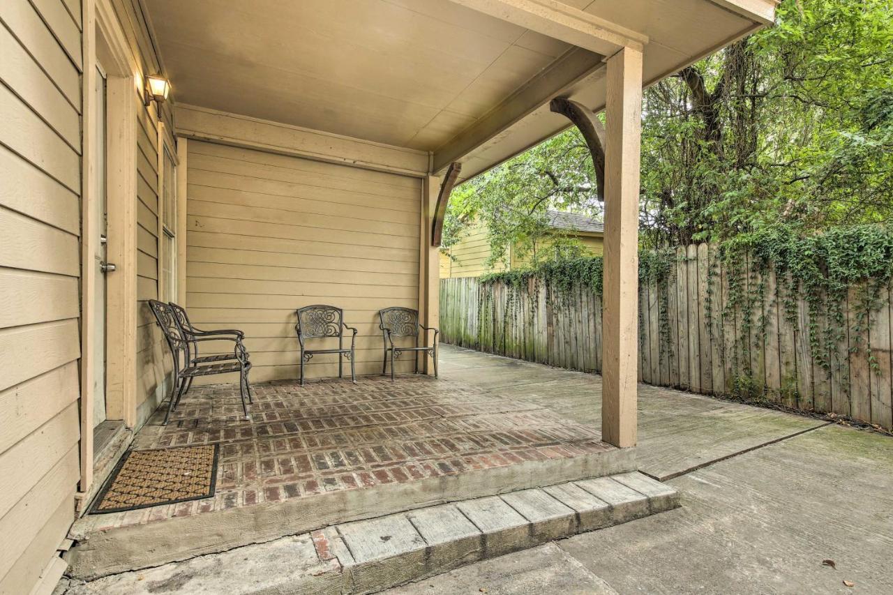 San Antonio Home With Patio - 3 Mi To River Walk! Exterior photo